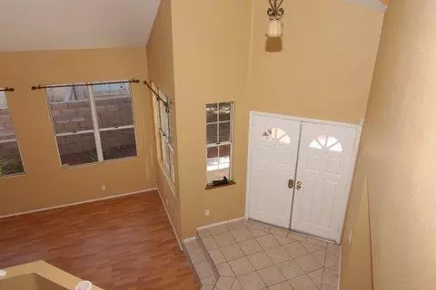 44048 17th St E, Lancaster, CA 93535 photo 5