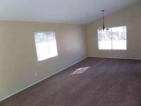 3647 Comet Ct, Palmdale, CA 93550 photo 4