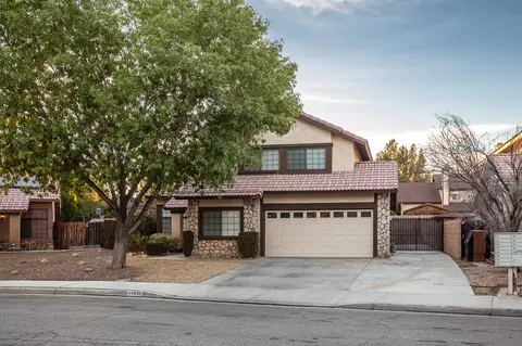44938 Caboose Dr, Lancaster, CA 93535 photo 1