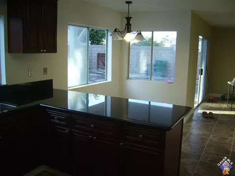 36533 Windtree Cir, Palmdale, CA 93550 photo 8