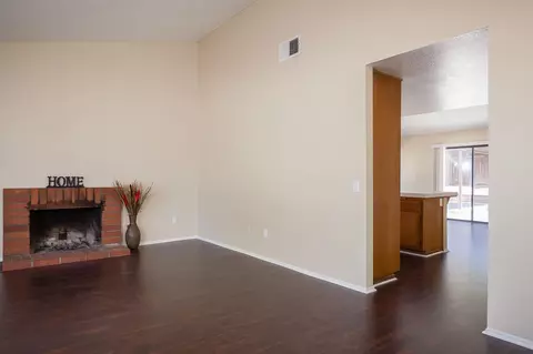 37742 Janus Dr, Palmdale, CA 93550 photo 5