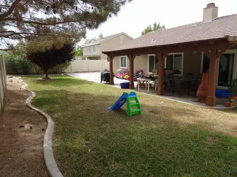 6212 Jasper Ct, Lancaster, CA 93536 photo 4