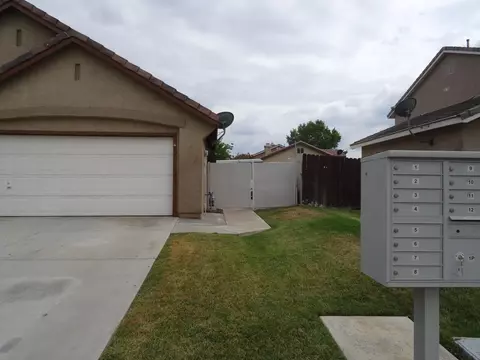 6212 Jasper Ct, Lancaster, CA 93536 photo 12