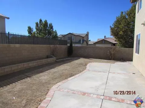 1318 Valiant St, Lancaster, CA 93534 photo 2