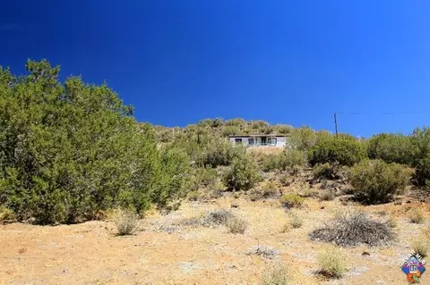 11701 Pasture Ave, Tehachapi, CA 93561 photo 2