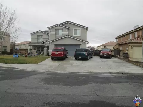 4615 Parton Ct, Lancaster, CA 93536 photo 2