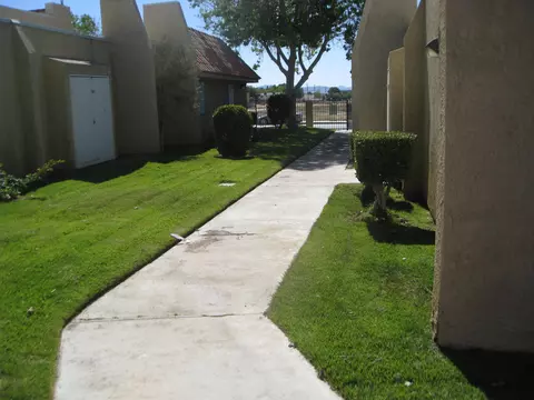 44200 Kingtree Ave UNIT 12, Lancaster, CA 93534 photo 8