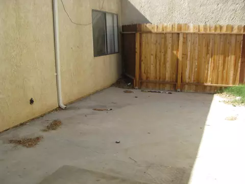 44200 Kingtree Ave UNIT 12, Lancaster, CA 93534 photo 12