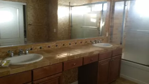 6526 Montclair Ct, Palmdale, CA 93552 photo 8