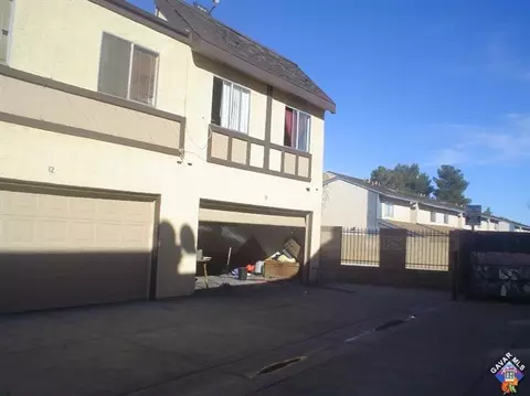 38710 10th St E #13, Palmdale, CA 93550 photo 8