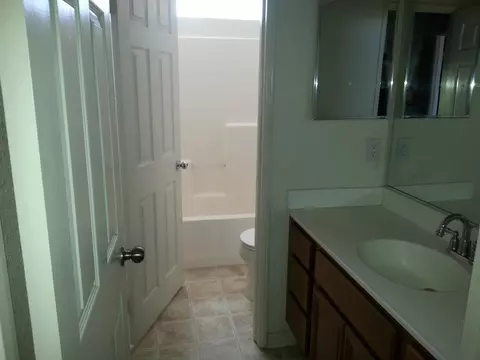 8850 Avoca Ct, Lancaster, CA 93536 photo 15