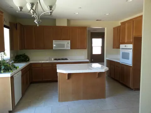 8850 Avoca Ct, Lancaster, CA 93536 photo 6