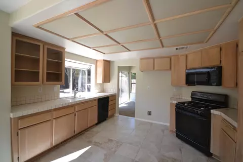 1616 Silvia Ave, Lancaster, CA 93535 photo 7