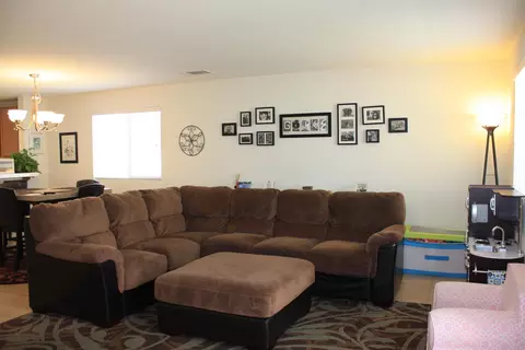 43536 Hampton St, Lancaster, CA 93536 photo 7