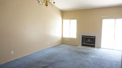 6322 Prairie Ct, Lancaster, CA 93536 photo 2