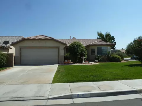 1620 Sutherland St, Lancaster, CA 93534 photo 1