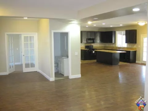 3944 Grandview Dr, Palmdale, CA 93551 photo 10