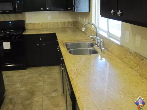 3944 Grandview Dr, Palmdale, CA 93551 photo 14