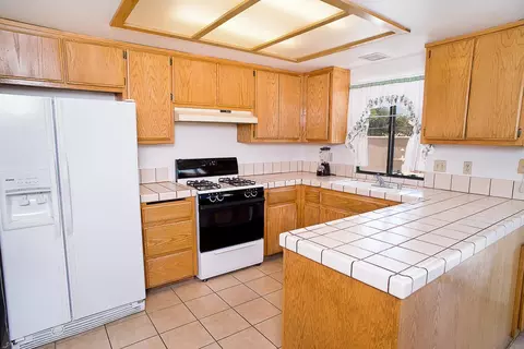 37604 Lemsford Ave, Palmdale, CA 93550 photo 5