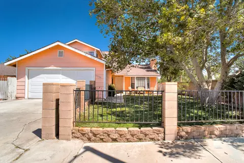 37604 Lemsford Ave, Palmdale, CA 93550 photo 1
