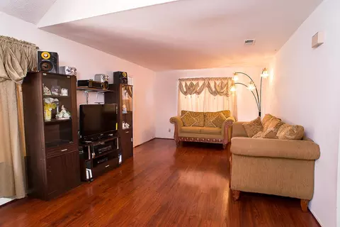 37604 Lemsford Ave, Palmdale, CA 93550 photo 4