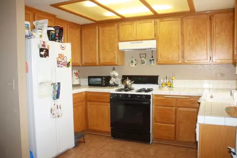 45308 18th St E, Lancaster, CA 93535 photo 4