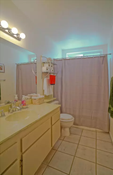 44228 8th St E, Lancaster, CA 93535 photo 8