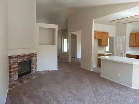 44107 Sunmist Ct, Lancaster, CA 93535 photo 13