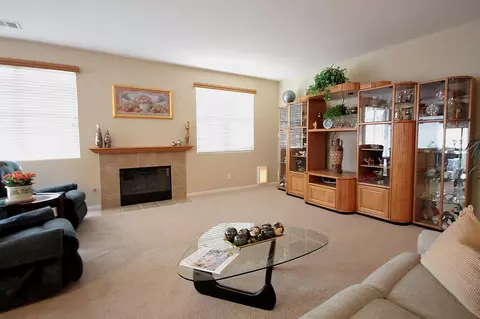 42933 Edson Ave, Lancaster, CA 93536 photo 5