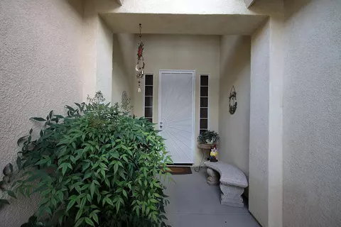 42933 Edson Ave, Lancaster, CA 93536 photo 2