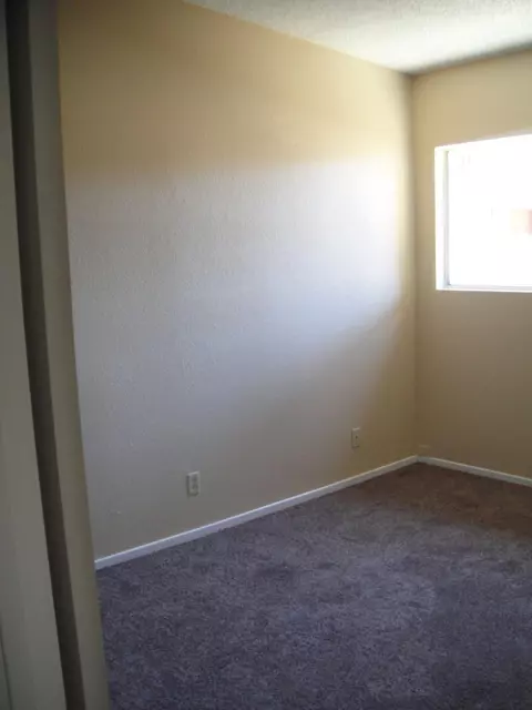 323 Lancaster Blvd E, Lancaster, CA 93535 photo 5