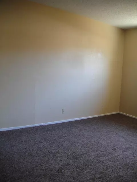 323 Lancaster Blvd E, Lancaster, CA 93535 photo 6