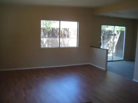 323 Lancaster Blvd E, Lancaster, CA 93535 photo 2