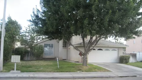 2624 Lingard St W, Lancaster, CA 93536 photo 3