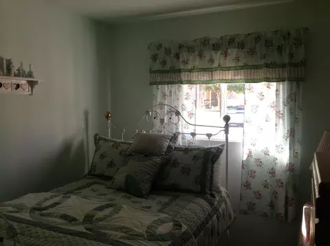 3152 Milton Dr, Mojave, CA 93501 photo 2