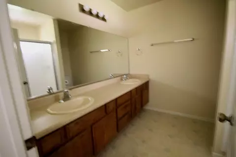 1238 Pasteur Dr, Lancaster, CA 93535 photo 9