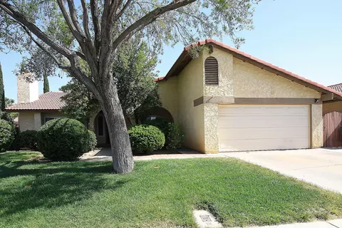 1238 Pasteur Dr, Lancaster, CA 93535 photo 1