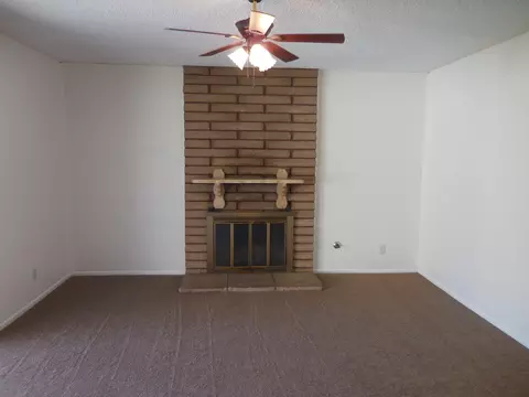 1229 Avenue J E, Lancaster, CA 93535 photo 4