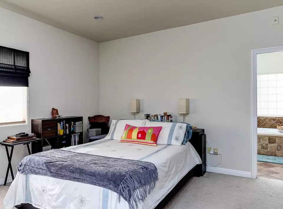  10866 Bluffside Dr #5, Studio City, CA 91604 photo 15