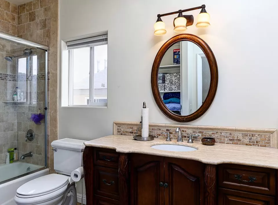  10866 Bluffside Dr #5, Studio City, CA 91604 photo 19