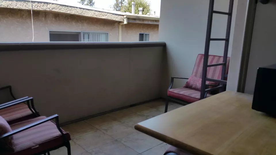  10866 Bluffside Dr #5, Studio City, CA 91604 photo 25
