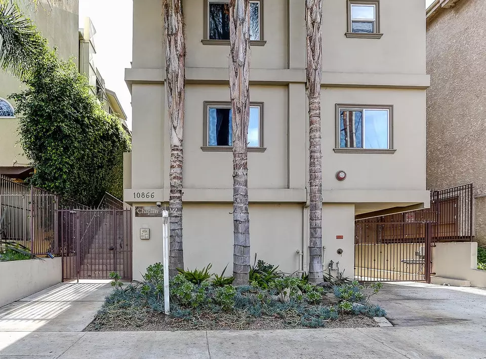  10866 Bluffside Dr #5, Studio City, CA 91604 photo 27