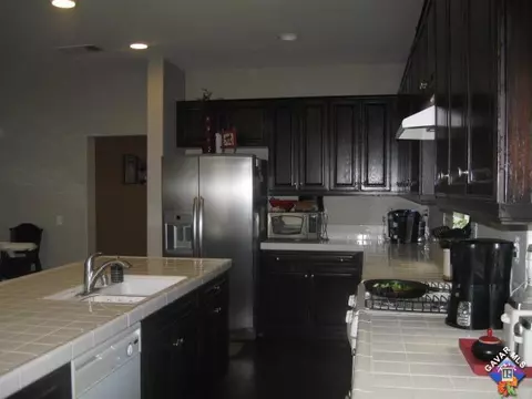 44638 27th St, Lancaster, CA 93535 photo 4