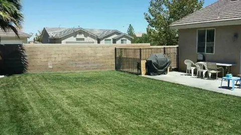45539 17th St E, Lancaster, CA 93535 photo 2