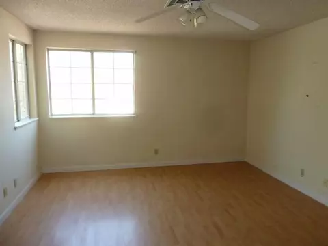 44651 Timothy Ct, Lancaster, CA 93535 photo 9