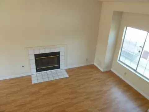 44651 Timothy Ct, Lancaster, CA 93535 photo 3