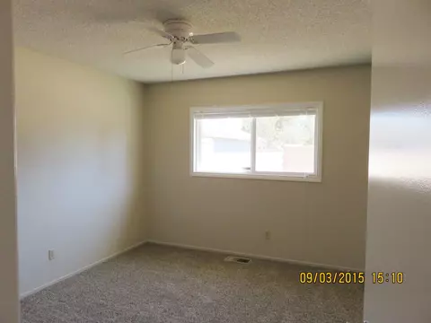 1272 Avenue J5 E, Lancaster, CA 93535 photo 3
