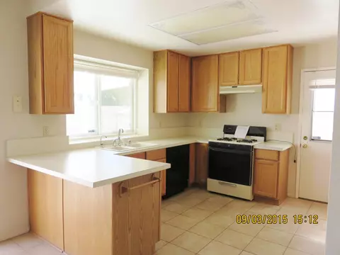 1272 Avenue J5 E, Lancaster, CA 93535 photo 6