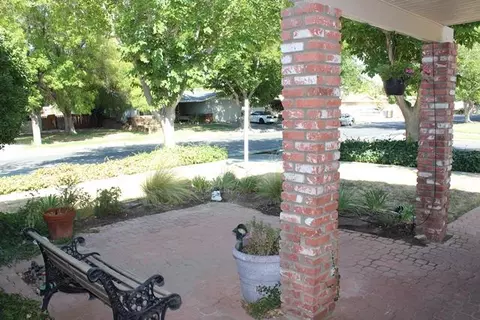 752 Pillsbury St E, Lancaster, CA 93535 photo 5