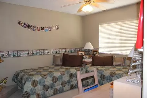 752 Pillsbury St E, Lancaster, CA 93535 photo 33